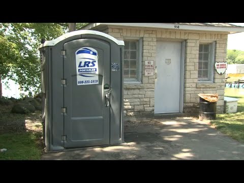 Wisconsin beachgoer finds hidden camera in portable toilet