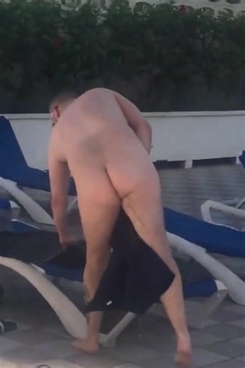 Guy pranked with dissolvable shorts - video 2