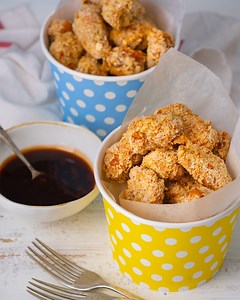 Super Crispy Oven-baked Chicken Nuggets ✌️😱💥🤗...all my tricks for getting that crunch without the frying and zero oil! Get the recipe: https://www.marionskitchen.com/oven-baked-crispy-chicken-nuggets/ | Quick and Easy Cooking with Marion