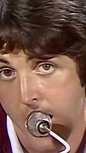 Na na na Hey Jude 🎼❤️ #heyjude #thebeatles #liverpool #tourguideliverpool #guiaemliverpool #guiabrasileiro #guiturístico #beatlestour | The Beatles - Fans Across The Universe