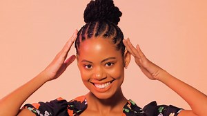 Need for the perfect holiday l👀k? ✨ We got you! Magicfingersstudio creates this gorgeous bun by adding extensions to flat twists. 😍 | The Braid Up