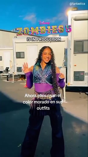 Zombies 2: El Morado en Outfits