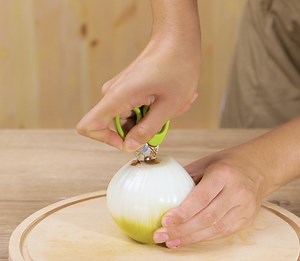 9.3K views · 21 reactions | Ultimate cleaning hacks to keep your house and plants clean! | 5-Minute Crafts Green | Facebook