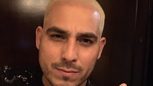 Espinoza Paz has a new look: Singer goes bleach blond