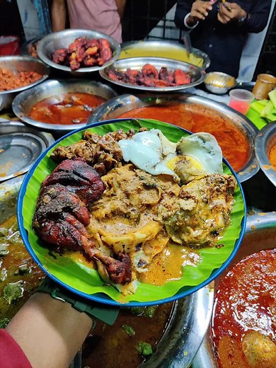Siva Kumar on Instagram: "💥 Dinner From Thalluvandi Kadai 🔥 Bhai Kadai 📍 T.Nagar 😍 . . ‼️Do Follow Me For More Food Explore 👇 @wanderwithsiva @wanderwithsiva @wanderwithsiva . #asp #food #foodie #foodphotography #foodporn #foodtruck #foodrecipes #foodblogger #chennaifoodguide #chennaifoodtravel #chennaiinfluencer #chennaifoodblogger #chennaifood #indianfood #parotta #halfboil #omlette #eggrecipes #kalakki #chickenbiryani #dinnerspot #nammachennai . . #wanderwithsiva😝😎"