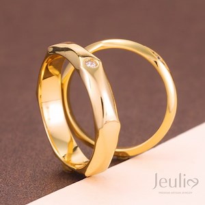 44 reactions · 3 comments | The Jeulia Sterling Silver Couple Rings are a symbol of everlasting romance. Wear them and let the world witness the limitless love that intertwines your hearts. Find them herehttps://jeulia.io/9t9x | Jeulia | Facebook