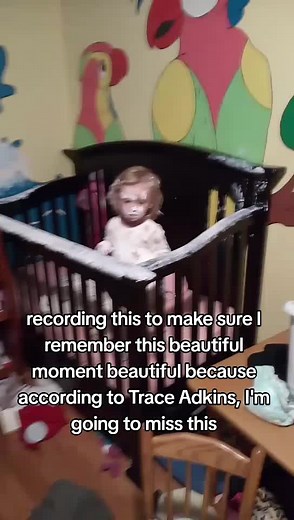 I definitely will miss this #traceadkins #fyp #teenmom #girlmom #sudocrem #childhood #motherhood #foryoupage #mybaby #creatersearchingsight #2years #mess #crib @Jocelyn | TEEN MOMMY💙