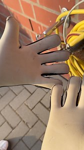 Comment entretenir vos gants avec le Turbogrip !  #t1tan #goalkeeper #gripiseverything #bethet1tan #gardiendebut | T1TAN | Facebook