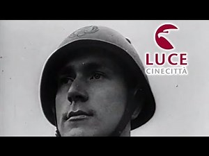 The Duce in Rome: the parade of four battalions of the M.V.S.N.