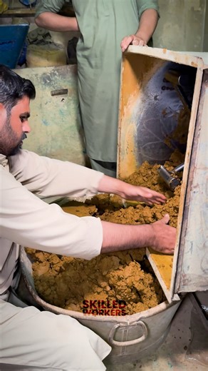 Skilled Workers on Instagram: "How Local Naswar Is Made – Smokeless Tobacco Powder"