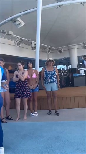 Who won the "Bodacious Bicep Babe" contest? psh. . .whoTF do you think? 🚢🛳💪👙