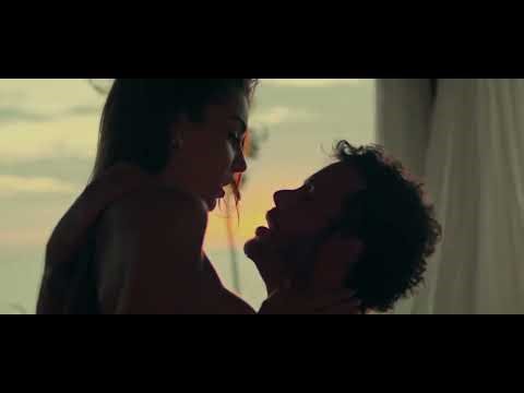 Hande ercel hot kissing 🔥