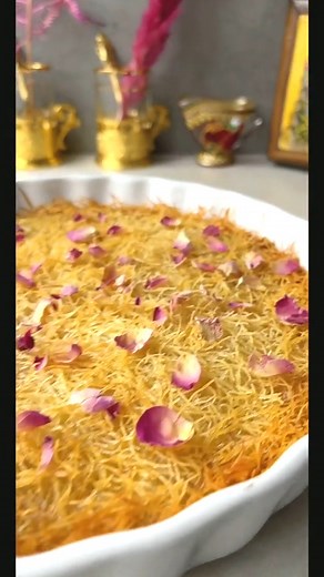 Marzipan kadayif dessert 🍬 #marzipan #kadayif #dessert #sweet #sweettooth #foodhack #EasyRecipe #Recipe #eats #food | บ้านนาความสุข