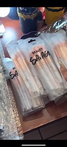 7.8K views · 352 reactions | Regalitos para las ganadoras de la mega patria  aún hay lugares chicas inscríbanse  Este año nos patrocina Ruby Vargas con la marca Rv cosmetics muy emocionadas y agradecidas  #chulacosmetics #RVcosmetic #megacolaboracion #makeup | Laura Ley Makeup & Tips | Facebook