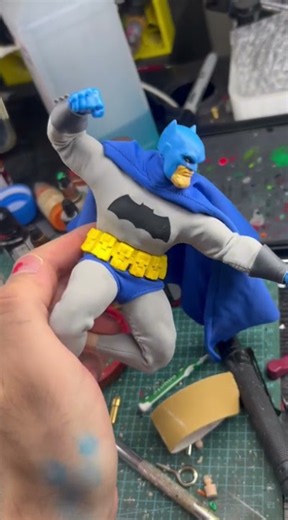 Superman costume details that bring the classic look together