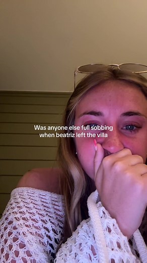 Emotional Goodbye: Reaction to Beatriz Leaving the Villa