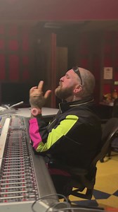 65K views · 913 reactions | “Lose Control” out now !! I’ve Tried Everything But Therapy debut album on the way 李 | Teddy Swims | Facebook