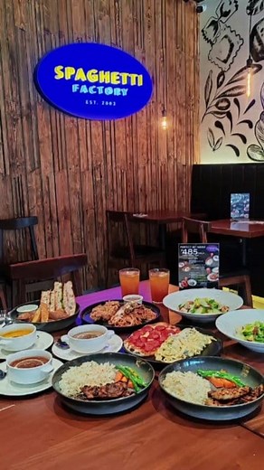 📍 Spaghetti Factory – Makati Preggy cravings unlocked! 😋 Whether it's pasta, pizza, chicken, pork, or something light and cozy — they’ve got the Perfect Set Menu for just ₱485! Available Monday to Friday, 11AM to 5PM Super sulit, super satisfying! 💛 Spaghetti Factory Which set would YOU try first? Comment below! 🍝🍕🍗 #PerfectSetMenu #SpaghettiFactoryPH #MakatiEats #FoodieMakati #SulitMeals #WhereToEatPH #CravingsSatisfied #FoodieFindsPH #LunchGoals #PreggyCravings #FoodVlogPH #FoodLoverPH #
