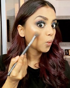 Hello Fam! Whenever I need to lift up my mood and play with makeup....