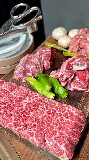 The top 3 rated Korean barbecue restaurants in NYC, based on 25 million ratings on Beli. Disclaimer: all three of these spots are quite high-end, and might be better grouped in a growing category of Korean “steakhouses”. Honorable mention to bōm, which is actually higher rated than all three, but at at $275/person for their amazing wagyu-centric tasting menu, it felt like something else entirely 📍 HYUN, COTE, Nubiani @hyun_nyc @cotekoreansteakhouse @nubiani.nyc . . . . . #koreanbarbecue #kbbq #