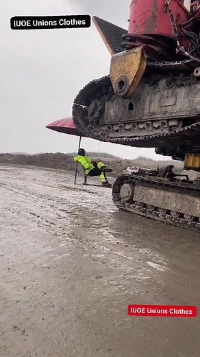 Chilling like a Boss #union #operatingengineers #iuoe #turbinturds #tradesman #studentdriver #workingclass #UnionStrong #iuoeunionclothes | IUOE Unions Clothes