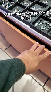 The Perfect Safety Incentive for all industrial companies! Paracordclips.com #LiveOutlandish #viral #fyp #bluecollar | Paracord Clips