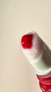 2.9K views · 178 reactions | Us 欄 lipgloss | Clarins | Facebook