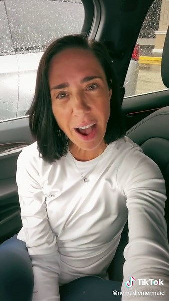 Single Lesbians Over 40 Enjoy a Hilarious Taxi Ride