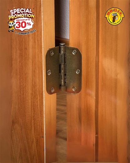 🔧✨ SILENCE THE SQUEAK! ✨🔧 Fix stuck or squeaky hinges with SELLEYS RP7 Multipurpose Lubricant (350g) – Only $5.90! 📅 Promo until 31/3 – Don't miss out! #MRDIY #SpecialPromotion #AlwaysLowPrices | MR DIY