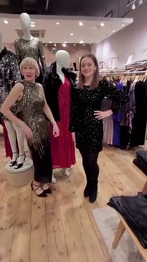 8.6K views · 64 reactions | A sparkly snapshot from our event at our @metrocentre store! Sign up to our emails to hear about exciting store events near you first. #PhaseEight #PhaseEightStyle #MyPhaseEight | Phase Eight | Facebook