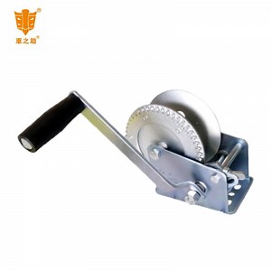 [Hot Item] 2500lb Piezas de remolque Winch manual para remolque de barco Herramienta manual