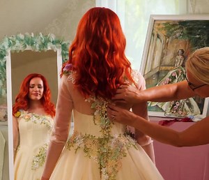 65K views · 86 reactions | Magic floral dress step by step! Turning Old Clothes into Fashionable Favorites | 5-Minute Crafts GIRLY | Facebook