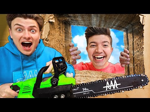 ESCAPING 100 LAYERS OF CARDBOARD! (ft PRESTON)