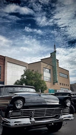 😍 . . . . . . . . #bigcruiseandcarshow #alvaok #oklahomacarshows #alvaoklahoma #carshow #freecarshow #classiccars #musclecars #classiccars #carshowseason #bronco #chevelle #camaro #belair #roadrunner #chevy #mopar | The Big Cruise and Car Show