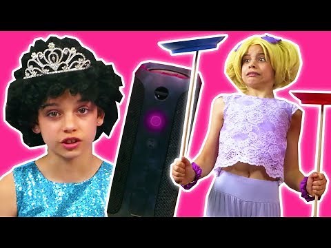 PRINCESS ESME'S ALEXA GOES WRONG! Malice's Magic Takeover - Princesses In Real Life | Kiddyzuzaa