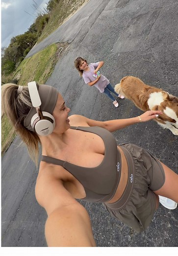Thursday vlog ☀️ workouts, trash walk with the dogs, naps, whataburger and a new travel game for Nick 🏝️ #vlog #dailyvlog #motherhood #momlife #momvlog
