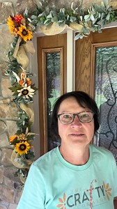 See how I am decorating around my front door for Fall 2022. | The Crafty Decorator