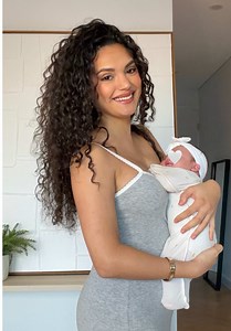 My pregnancy in fruits 🤍🫐🍈 The most special experience of my life - what an honour to grow and carry you, my Mikayla . . . #pregnancy #pregnant #37weeks #babybump #maternity postpartum daughter