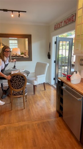 11K views · 175 reactions | How To Set A (small) Thanksgiving Table  旅 ️ | i pick paint color | Facebook