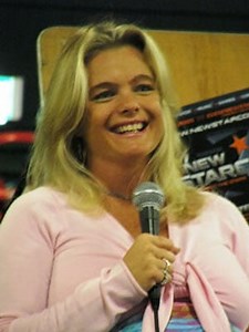 Erika Eleniak