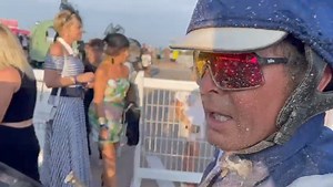 30K views · 494 reactions | Pierre Vercruysse s’impose dans la Coupe des 6 ans au sulky d’Iron Meslois pour la casaque de l’Ecurie Belloche — ️Mathieu Mortagne | ParisTurf | Facebook