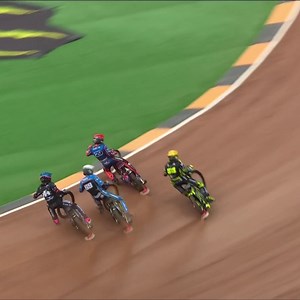 Lebedevs on the deck! 😲 A tough first corner to kick things off in Warsaw sees all four riders back at tapes 👀 #FIMSpeedwayGP | #PolishSGP | FIM Speedway Grand Prix