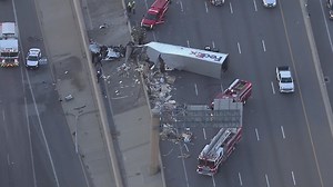 Driver of 18-wheeler dead after rollover crash on LBJ Freeway in Dallas