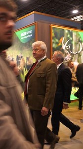 88K views · 1.4K reactions | Csütörtökön nyílt meg a 31. FeHoVa Fegyver, horgászat, vadászat nemzetközi kiállítás a Hungexpón, ahol rendszeresen megjelenik a NER vadászó elitje is. Őket kérdeztük a vadászati szokásaikról, a többi látogatót meg róluk. Link a kommentek között. | HVG | Facebook