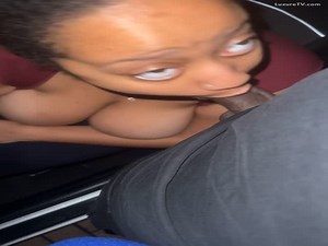 RISKY PUBLIC CAR BLOWJOB