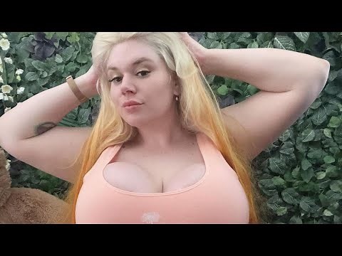Penny underbust | Plus size model - Curvy model | Fashion nova - lifestyle