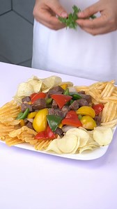 109K views · 831 reactions | Các bác đã ăn thịt bò với bim bim bao giờ chưa? hôm nay nổi hứng ăn thử mà ngon không tưởng luôn | Hà Cooking | Facebook