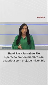 Realizada pelo GAECO/MPRJ e pela Polícia Civil para cumprir mandados de prisão contra uma quadrilha especializada no roubo de caminhões de carga em Magé, na Baixada Fluminense, a operação Quantrill foi destaque do Jornal do Rio, da Band Rio, nesta quarta-feira, com participação do promotor de Justiça Pedro Simão. Assista: | Ministério Público do Estado do Rio de Janeiro - MPRJ | Facebook