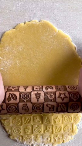 Embossing Rolling Pin CHRISTMAS TILES – Dough and Clay Roller for Embossed Cookies and Pottery, Cookie and Ceramic Stamp, Baking Gifts for Women by Algis Crafts