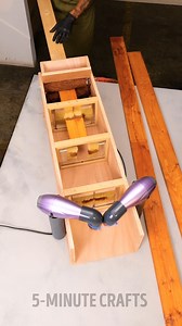 168K views · 362 reactions | Automatic wood painter with easy access 蝹 | 5-Minute Crafts Family | Facebook